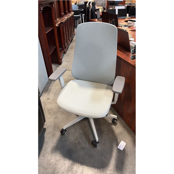 GRAY DEMETER MID-BACK CHAIR