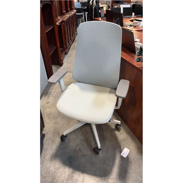 GRAY DEMETER MID-BACK CHAIR