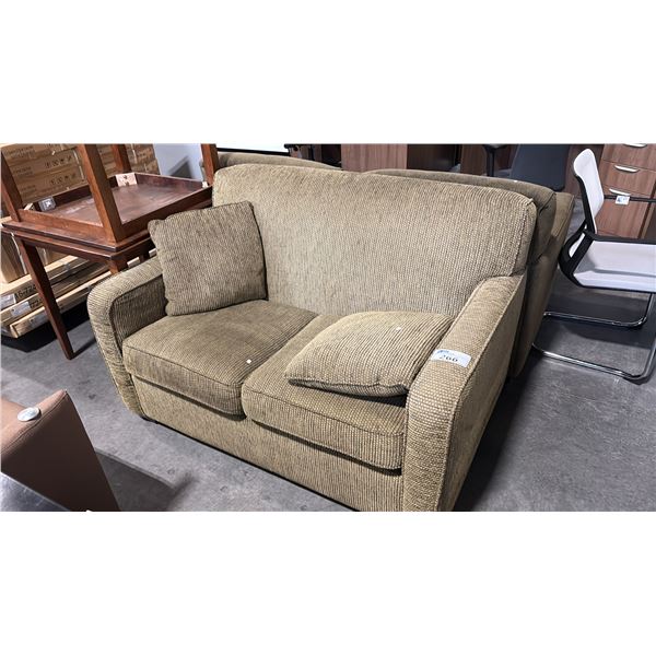 BROWN PATTERN LOVE SEAT