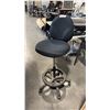 BLACK MOBILE PROGRAMMERS CHAIR