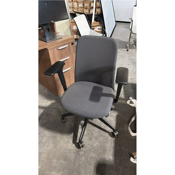 CHARCOAL BLACK MID-BACK OFFICE CHAIR