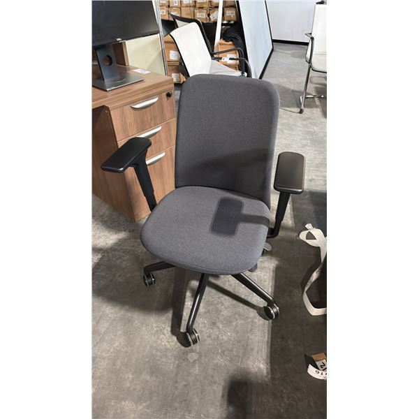 CHARCOAL BLACK MID-BACK OFFICE CHAIR
