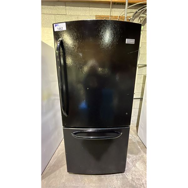 FRIGIDAIRE 30" WIDE SWING DOOR REFRIGERATOR WITH BOTTOM SWING DOOR FREEZER