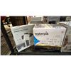 Image 2 : PERCUSSION MASSAGER, WATERPIK SET, HEATED THROW & COUNTERTOP CONVECTION OVEN