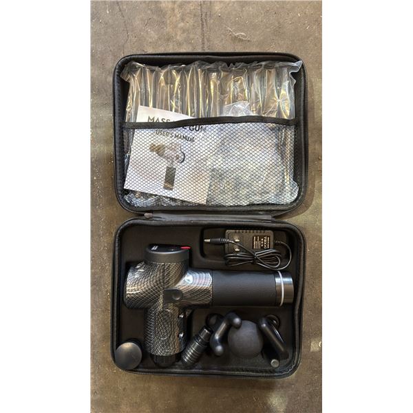 MASSAGE GUN IN SOFT CARRY CASE