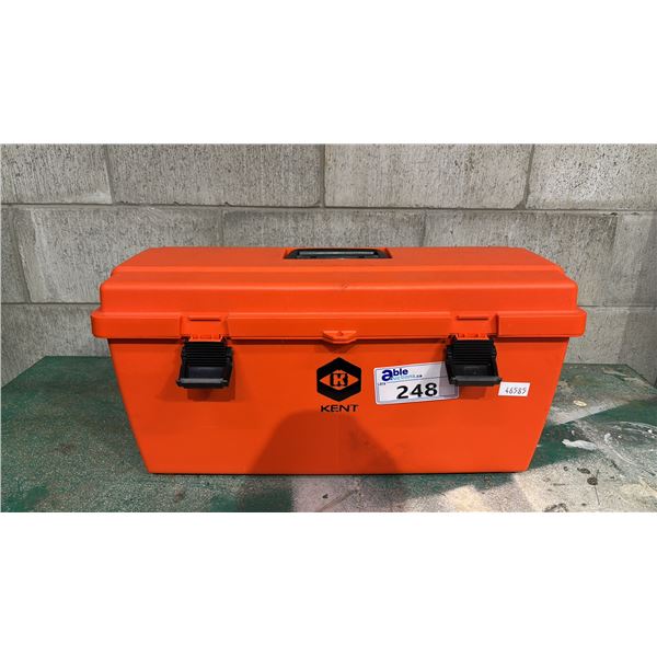 KENT TOOL BOX CONTAINING PAINT BRUSHES, ASSORTED CRAFTING SUPPLIES & MORE