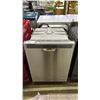 Image 1 : WHIRLPOOL BUILT IN DISHWASHER