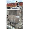 Image 2 : YORK COMMERCIAL ROOF-TOP AIR CONDITIONER UNIT PCG4A240752X2