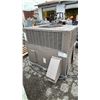 Image 3 : YORK COMMERCIAL ROOF-TOP AIR CONDITIONER UNIT PCG4A240752X2