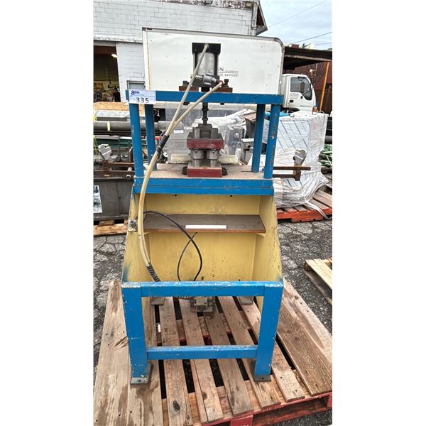 HYDRAULIC STAMPING/FORMING PRESS