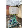 Image 2 : INDUSTRIAL HYDRAULIC PRESS