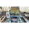 Image 4 : INDUSTRIAL HYDRAULIC PRESS