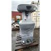 Image 3 : 2 HAND WASHING STATIONS