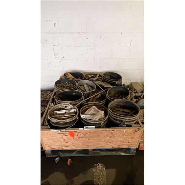 PALLET OF ASSORTED HARDWARE & BRACKETS