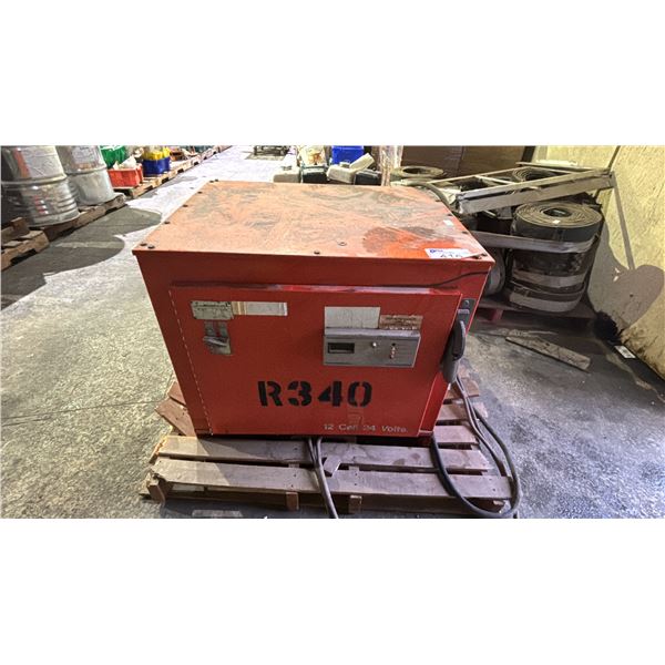 STATICON INDUSTRIAL BATTERY CHARGER 12 CELL 24V