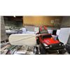 Image 2 : PALLET OF ASSORTED ITEMS INCLUDING; VACUUMS, LIGHTING, DIAPERS & MORE