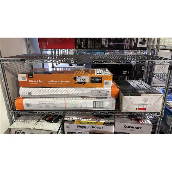 SHELF OF ASSORTED ITEMS INCLUDING; AFG TILT AND TURN 32-100" TV WALL MOUNT, HOMETRENDS FLOOR LAMP &