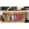 Image 1 : 7.5FT ARTIFICIAL CHRISTMAS TREE