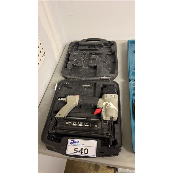 PORTER CABLE BRAD NAILER WITH HARD CASE