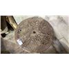 Image 2 : ROUND METAL PATIO TABLE