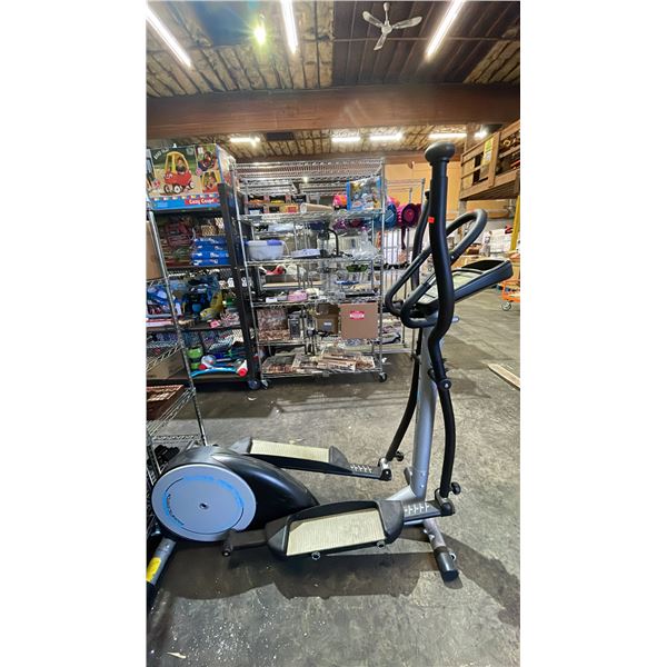INFINITI ELLIPTICAL TRAINER *NO POWER CORD*