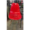 Image 3 : ASSORTED CABLE, TRIPOD WORK LIGHT & RED CHAIR