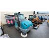 Image 3 : 2015 TENNANT INDUSTRIAL, UTILITY SWEEPER, BLUE, VIN S307122,