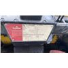 Image 7 : 1993 HYSTER H80XL FORKLIFT, YELLOW, VIN G005D02292P,