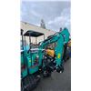 Image 3 : AGT INDUSTRIAL H15R TEAL GAS POWERED 13.5HP RUBBER TRACK MINI EXCAVATOR WITH ATTACHED