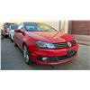 Image 4 : 2014 VOLKSWAGEN EOS 2.0TSI, 2DR HARD TOP CONVERTIBLE, RED, VIN WVWHD8AH5EV003190,