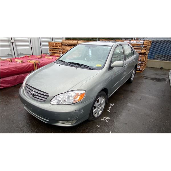 2003 TOYOTA COROLLA LE, 4DRSD, GREEN, VIN 2T1BR38E23C713640,