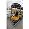 Image 2 : AGT INDUSTRIAL QK20R YELLOW GAS POWERED 23 HP RUBBER TRACK MINI EXCAVATOR WITH ATTACHED