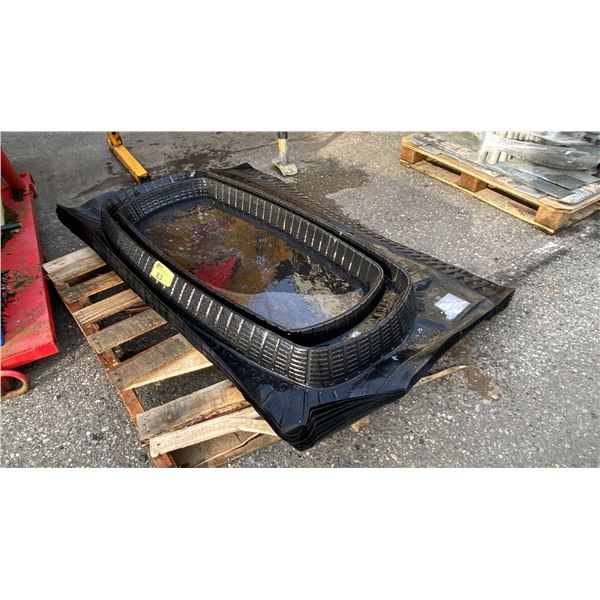 STACK OF OATEY #34125 BLACK ADJUSTABLE TUB PROTECTORS