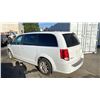 Image 2 : 2019 DODGE GRAND CARAVAN, 4DRSW, WHITE, VIN 2C4RDGCGXKR806627,