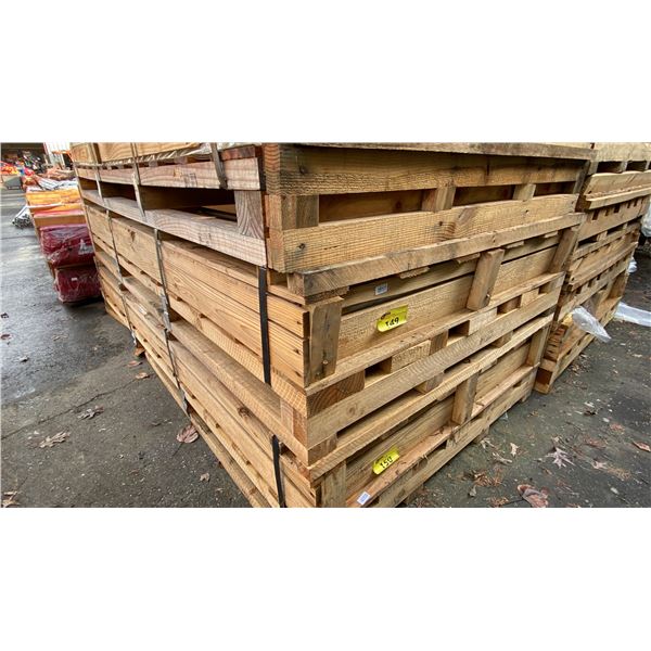 LIFT OF 49" X 96" ALUMINUM COMPOSITE MATERIAL PANELS APPROX 36-50 PCS