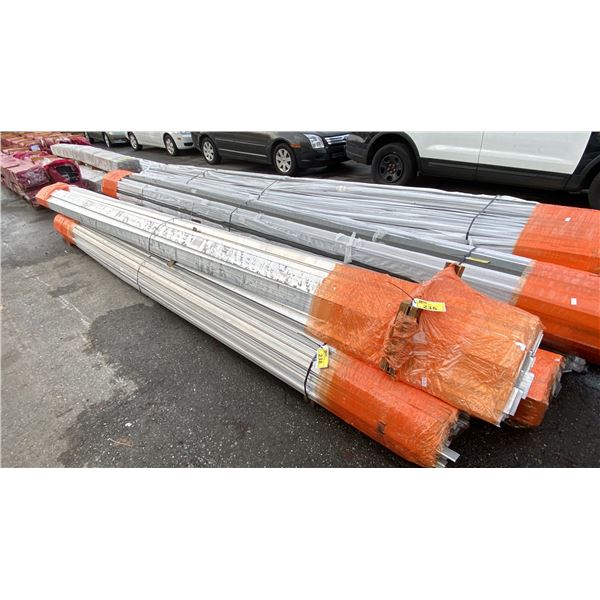 LIFT OF ALUMINUM CLADDING BOARDS