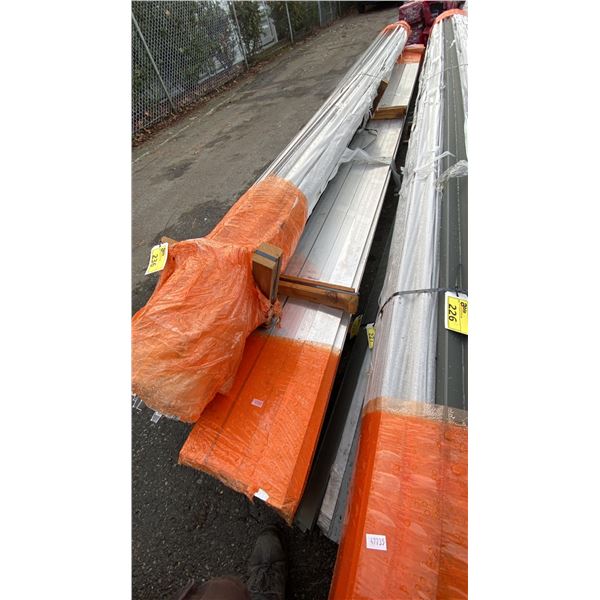 LIFT OF ALUMINUM CLADDING BOARDS