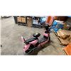 Image 3 : IREV 2 WHEELED ELECTRIC MINI MOTORCYCLE WITH PASSENGER SEAT *HAS KEYS & CHARGER, COLOR PINK*