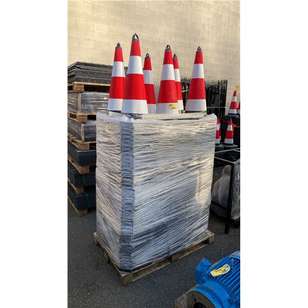 PALLET OF RED REFLECTIVE TRAFFIC CONES