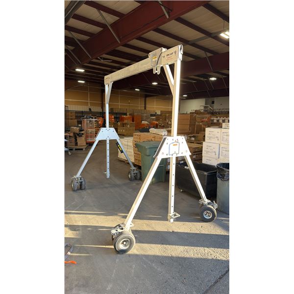 SUMMER MATERIAL LIFTS GH-3/4T 3PC PORTABLE GANTRY CRANE