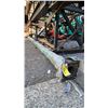 Image 2 : INDUSTRIAL STEEL DRIVE ROD APPROX 24' L