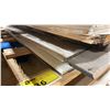 Image 2 : 2 PALLETS OF TEXTURED WHITE COMPOSITE SHEETS AND BUILDING MATERIAL