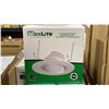 Image 3 : 12- MAXLITE RRA61O9CSW 6"ADJUSTABLE RESIDENTIAL RETROFIT DOWNLIGHTS