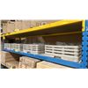Image 2 : 4 TRAYS OF ASSORTED COMMERCIAL GLASSWARE