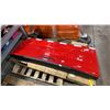 Image 2 : RED CHEVROLET SILVERADO TAILGATE