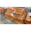 Image 2 : PALLET OF WESTBURY ALUMINUM RAILING PARTS & STACK OF METAL COMMERCIAL BATHROOM PARTITIONS