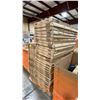 Image 2 : PALLET OF APPROX 40 MAXLITE FLATMAX 2X4 LED FLAT PANELS