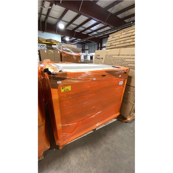 PALLET OF ARMSTRONG BP670 VINYL-CLAD GYPSUM CEILING PANELS 24" X 48" X .5" THICK