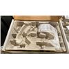 Image 3 : 3 ZURN Z812B4-XL-16F COMMERCIAL 4" GOOSENECK SPOUT FAUCETS