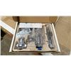 Image 3 : 2 ZURN ZTR6200 WATER CLOSET SENSOR VALVES & 11 SPEAKMAN 360 SPRAY FIXED SHOWER HEADS